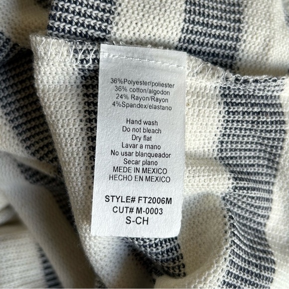 Cowl Neck Casual Top - Picture 4 of 4